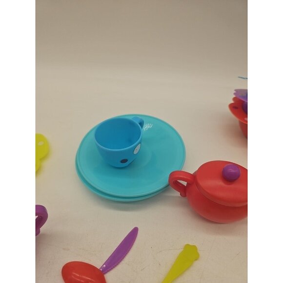Little Tikes Kitchen Pretend Play Dishes Huge Lot Silverware Cups Teapots - Picture 6 of 9